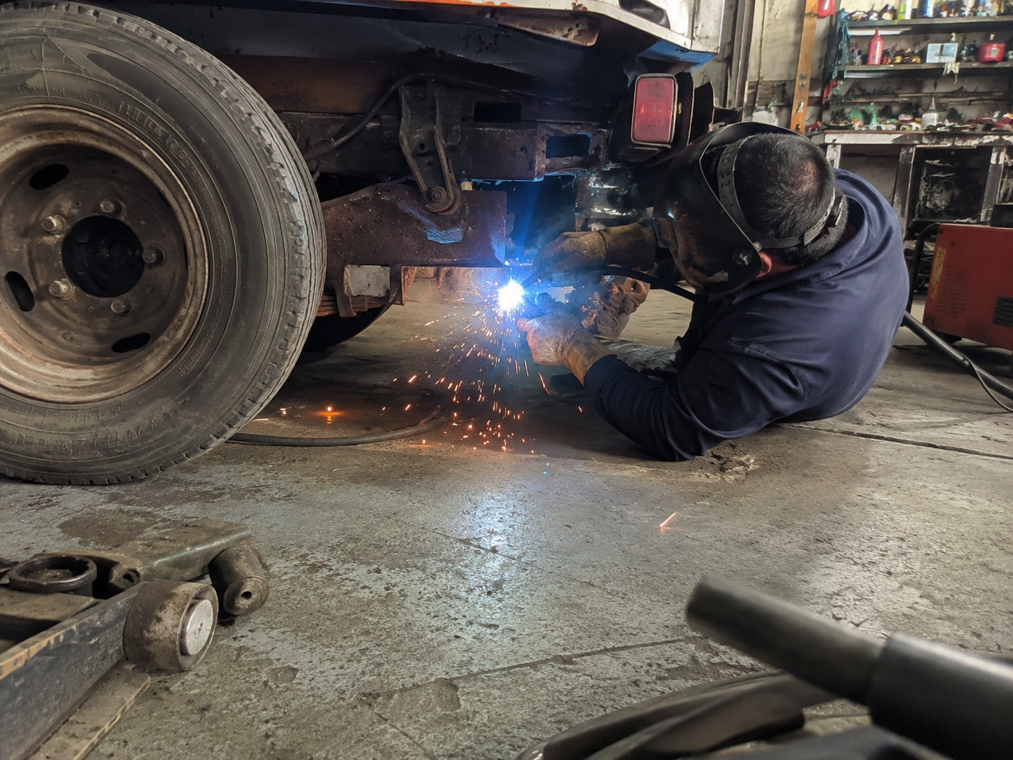 Custom aluminum welding under a vehicle